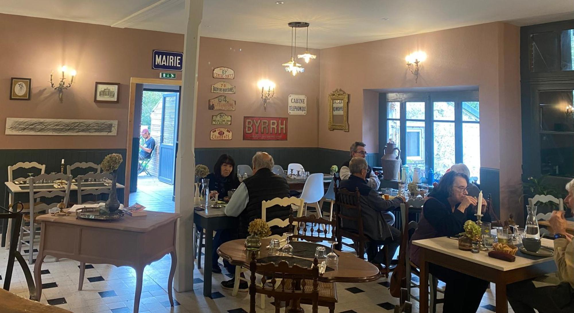 Gites Libellule At Auberge De L'Arac, Bar, Restaurant Aleu Экстерьер фото